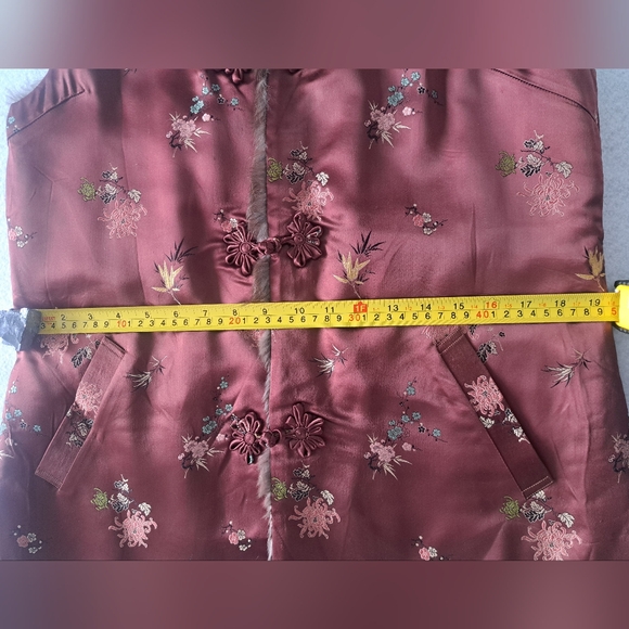 Vintage Chinese Deep Burgundy Reversible Floral Rabbit Fur Vest - Picture 11 of 15